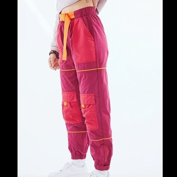 Urban Outfitters Neil Colorblock Belted Snow Pants Size Medium - Picture 8 of 8